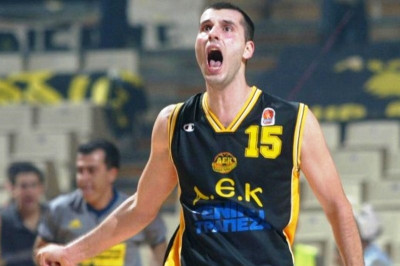 Κακιούζης: «Θέλω ΑΕΚ»