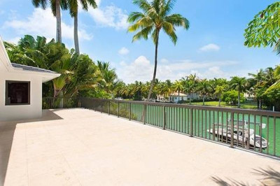 Στο… σφυρί η βίλα του Στογιάκοβιτς (photos)