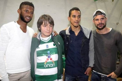 Νάνο και Μέντες στον γάμο του Ζέκα! (pic)