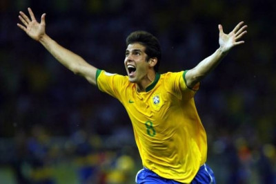 Ρίχνουν τα... τείχη με Κακά!