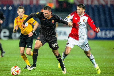 Σενάριο για Χολέμπας και Γουότφορντ