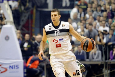 Άλμπα: Ανακοίνωσε Μιλοσάβλιεβιτς