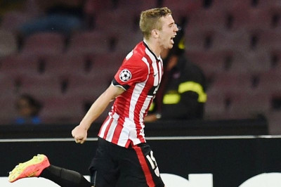 Ανανέωσε ο Μουνιαΐν