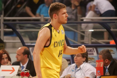 Κοντά σε Μπαρτσελόνα ο Βεζένκοφ!