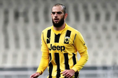 ΑΕΚ: Προς αποχώρηση τέσσερις