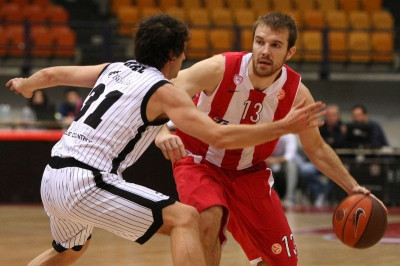 Υπέγραψε ο Γκετσεβίτσιους