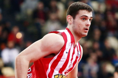 Χειρουργήθηκε ο Παπαπέτρου