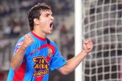 «Χτυπάει» Ζελάγια!