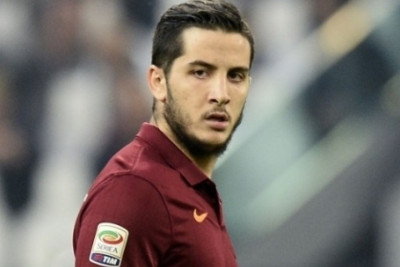 Σκάει… πρόταση για Μανωλά!