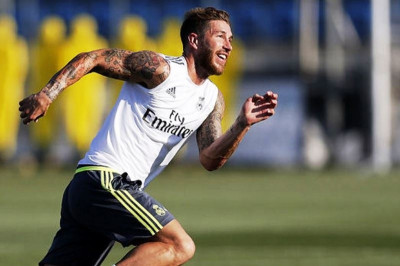 Πρόταση για Ράμος η Μάντσεστερ, τα διπλά θέλει η Ρέαλ