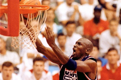 Στο Hall of Fame της FIBA o Τζόρνταν