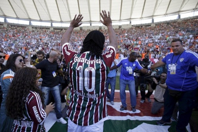 «Λύγισε» το «Μαρακανά» ο Ροναλντίνιο! (photos&video)