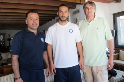 Υπέγραψε και προπονήθηκε ο Μακρής