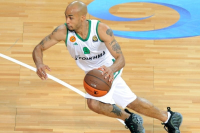 Σάσαρι: Θέλει… Ευρωλίγκα με Λόγκαν