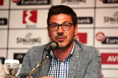 Κατσικάρης: «Όσο γίνεται ψηλότερα»