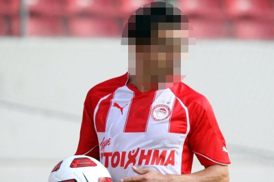 Κοντεύει τα 40 αλλά δεν υπέγραψε γιατί θέλει να παίζει βασικός!