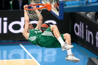 Διάψευση για Μπράμος