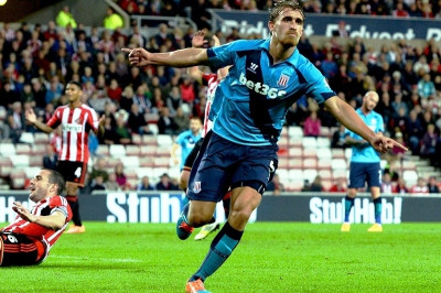 Ανανέωσε ο Μουνιέσα