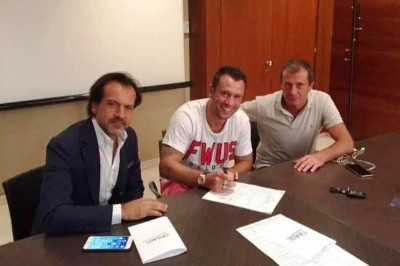 Υπέγραψε ο Κασάνο