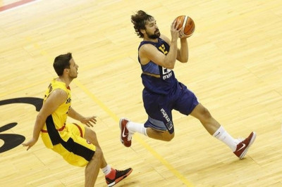 Ευρωμπάσκετ 2015: Νίκη με το... στανιό για την Ισπανία!