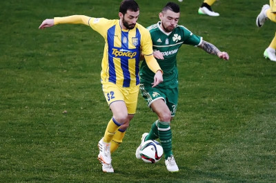 Ετοιμάζει «χτύπημα» με Φωτάκη!