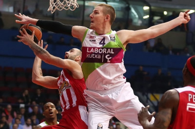 Καρσίγιακα: Ανακοινώθηκε ο Άιβερσον!