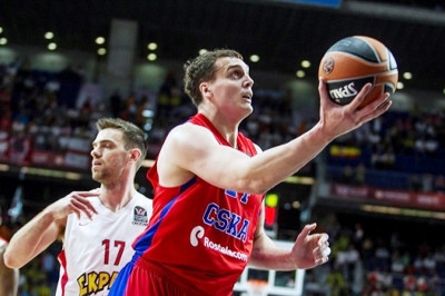 Υπογράφει ο Κάουν