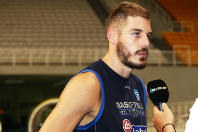 «Κόπηκε» ο Σαρικόπουλος