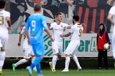 Επική ανατροπή για Άστρα, 3-2 την Άλκμααρ (videos)
