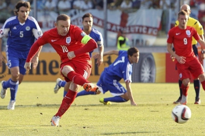 Γράφει ιστορία ο Ρούνεϊ! (video)