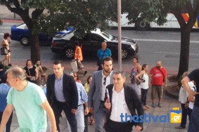 Ο Τσακαλώτος ψάχνει τη φανέλα του Μπερμπάτοφ! (video)