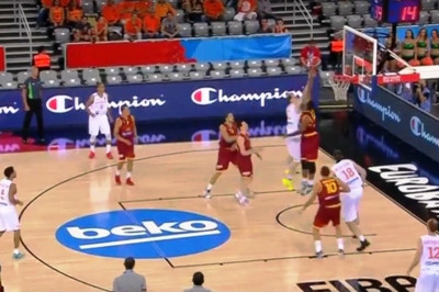 Η τάπα του Χέντριξ και η εκδίκηση του Κλουφ (videos)