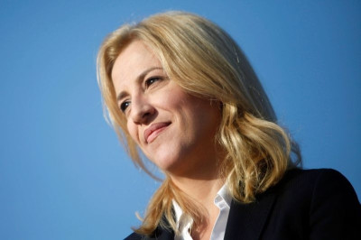 Το… γατίσιο μήνυμα της Δούρου! (photo)