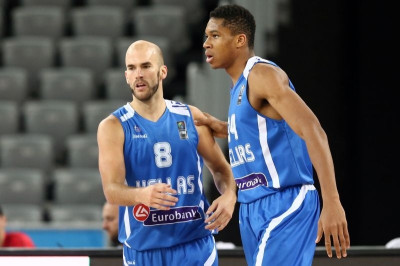 Μυθικό Alley-Oop Καλάθη-Αντετοκούνμπο! (video)