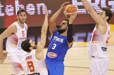 Άσε μας ρε Μπελινέλι… (video)