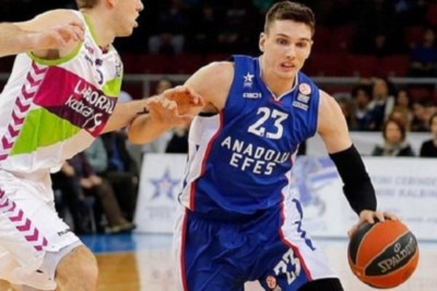 Συμφώνησαν με Τζάνινγκ οι Νάγκετς