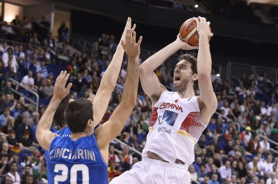 Κλασικό… κάρφωμα Γκασόλ! (video)