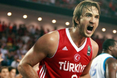 Ξανά εντυπωσιακός ο Ερντέν (video)