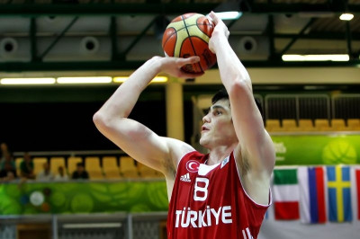 Το STOP του Ιλιασόβα στον Κάλινιτς (video)