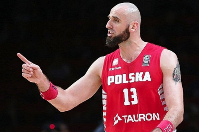 Γκόρτατ: «Μας έσφαξε η διαιτησία»