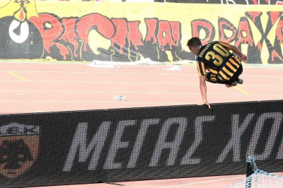 Μπουονανότε: «Στην ΑΕΚ δεν νοιάζονται για το… ύψος μου»