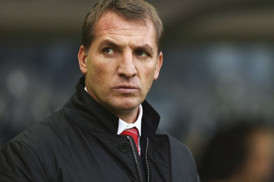 Μαζεύουν λεφτά για να τον διώξουν!