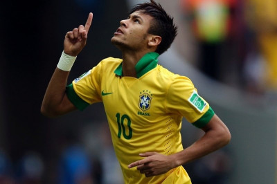 Νεϊμάρ: «Επαφές με Γιουνάιτεντ»