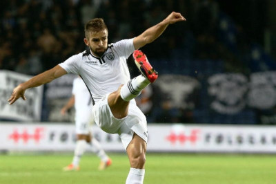 Αγωνία για Βίτορ!