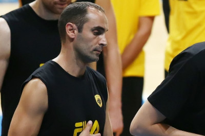 Ανακοίνωσε Καλαμπόκη η ΑΕΚ