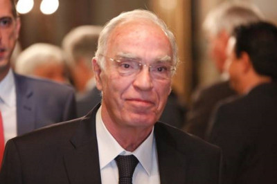 Προγραμματικές δηλώσεις: Λεβέντης - Κόντεψα να κοιμηθώ με την ομιλία Τσίπρα