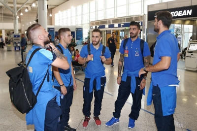 Έφυγαν χαμογελαστοί για Μπέλφαστ! (photos)