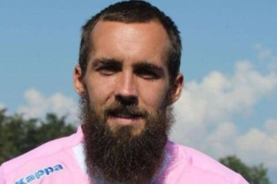 «Ξύρισέ το αλλιώς δεν παίζεις»!