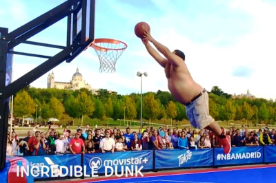 Το επικότερο κάρφωμα όλων των εποχών! (video)