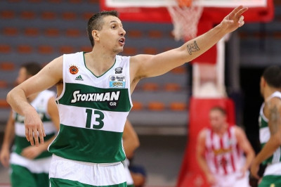 Διαμαντίδης: «Χαρούμενοι για τη νίκη»